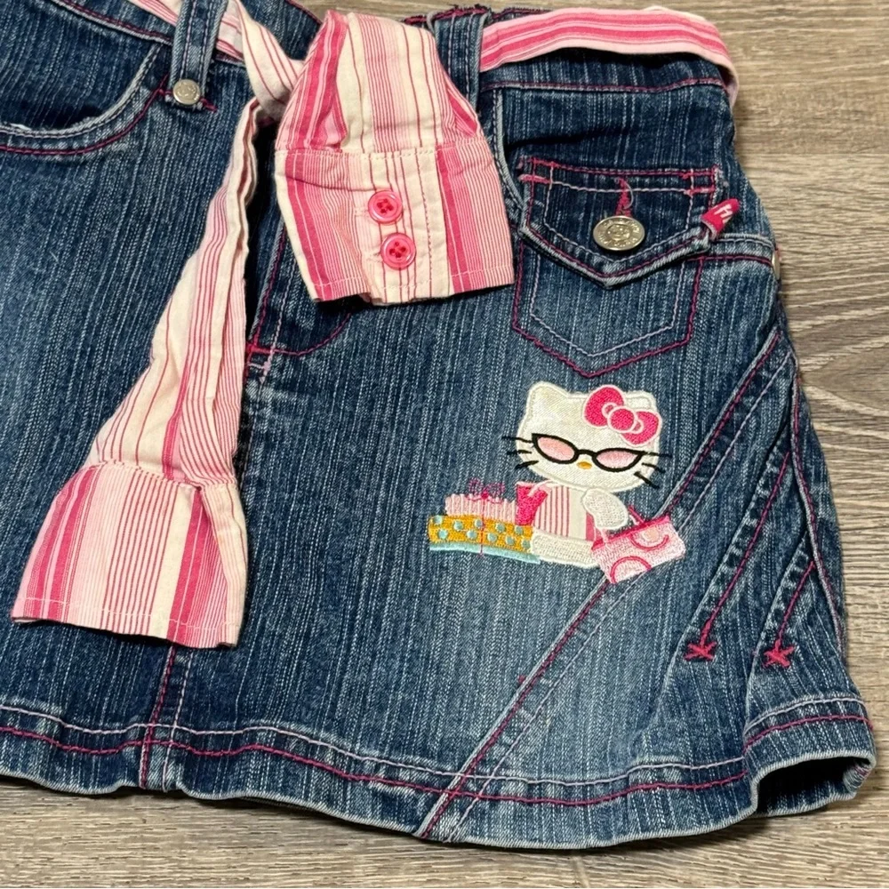 Y2K Toddler Girl Size 6 Hello Kitty belted  Denim Skirt vintage - Picture 2 of 8